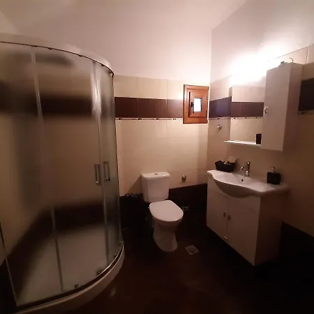 Stathi's House 메갈리 아모스